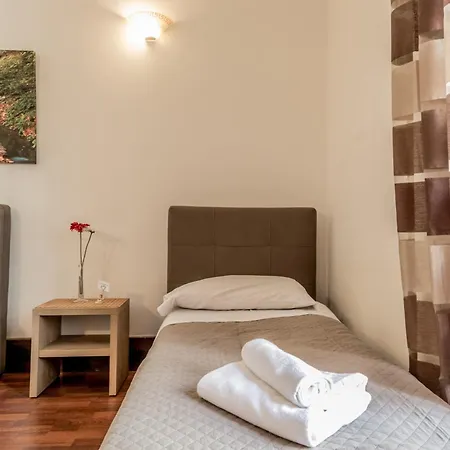 Πανσιόν Ariana Luxury 3*